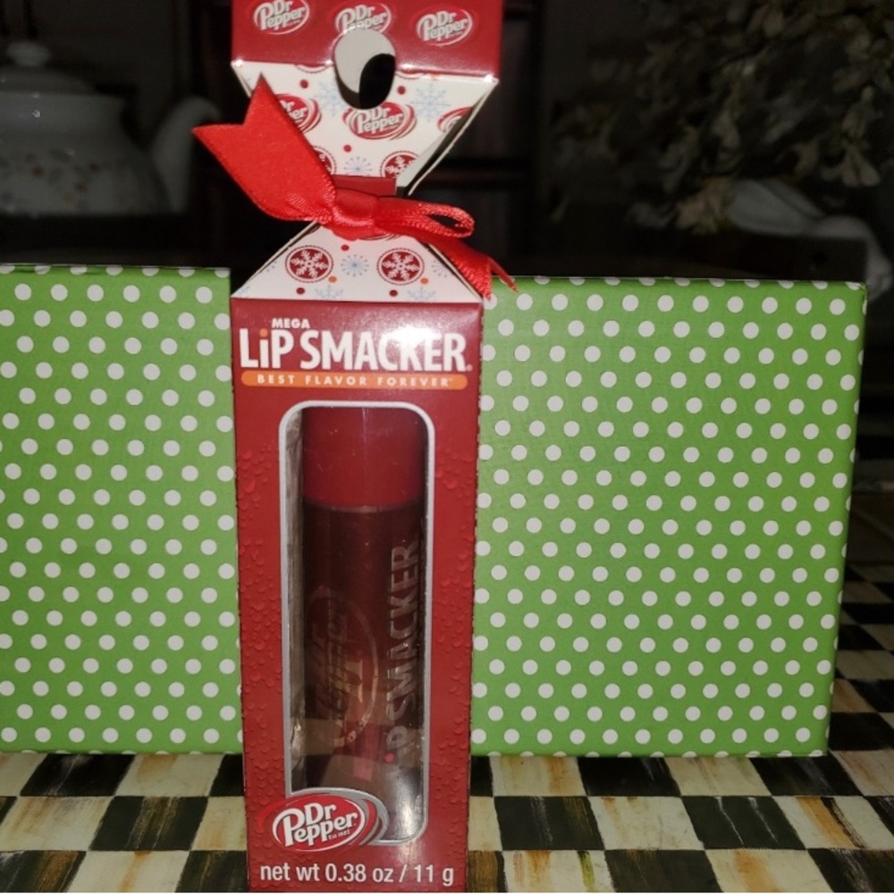 ISO Dr Pepper Mega Lip Smackers Lip Balm